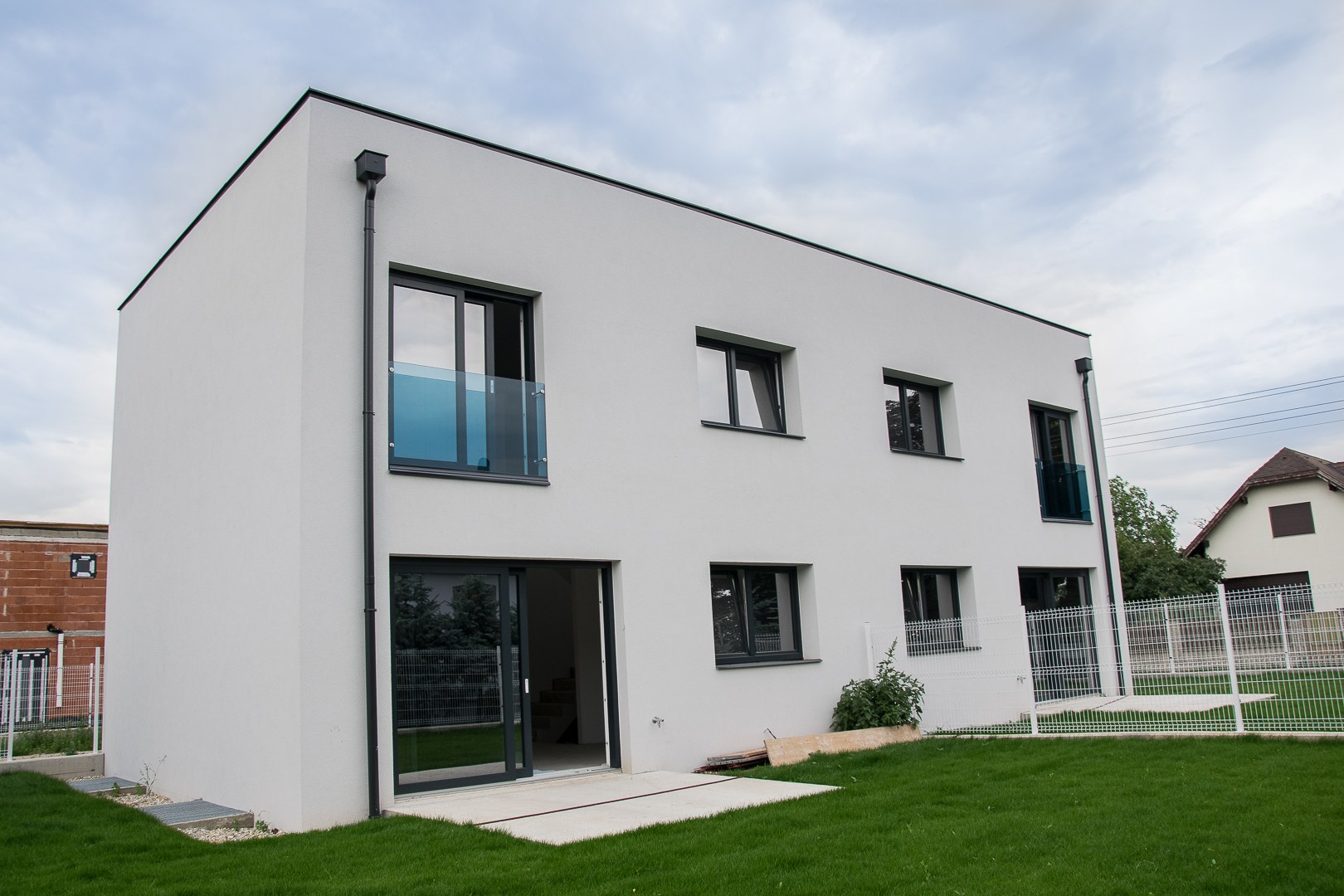 Strasshof – Exklusive schlüsselfertige Doppelhaushälften Bild 4